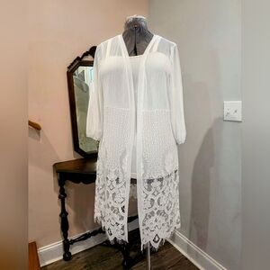 NWT 2X White Stretchy Kimono